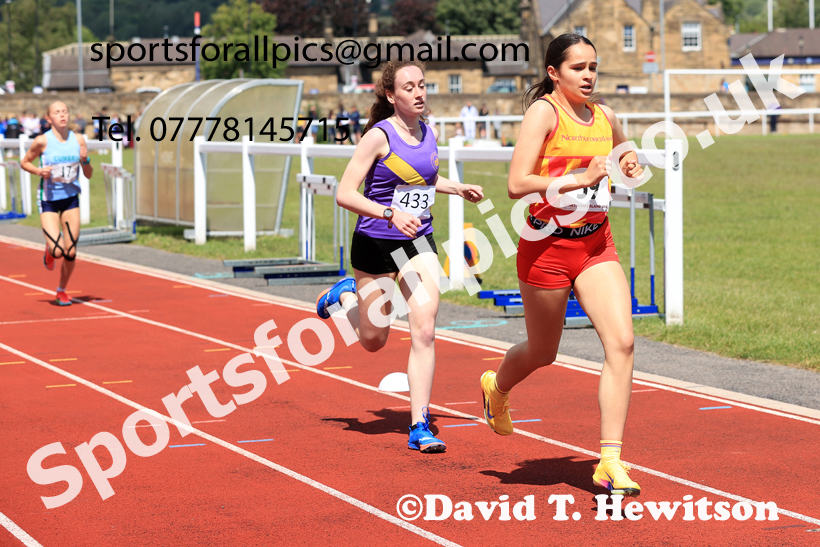 Middle Distance, 2026 Northern Schools Inter Counties, Wentworth, Hexham. Photo: David T. Hewitson/Sports for All Pics